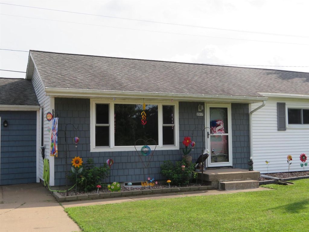 Photo of 2517 W Main STREET, Merrill, WI 54452 (MLS # 22600804)