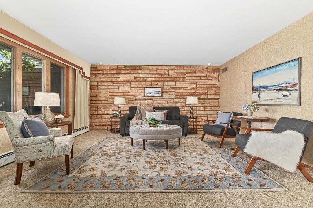 Photo of 9507 W Schlinger AVENUE, West Allis, WI 53214 (MLS # 1986647)