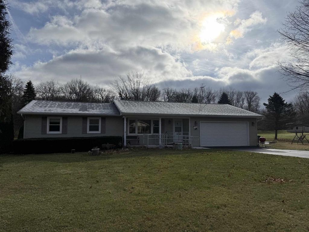 Photo of W7677 Stacey LANE, Whitewater, WI 53190 (MLS # 2013155)