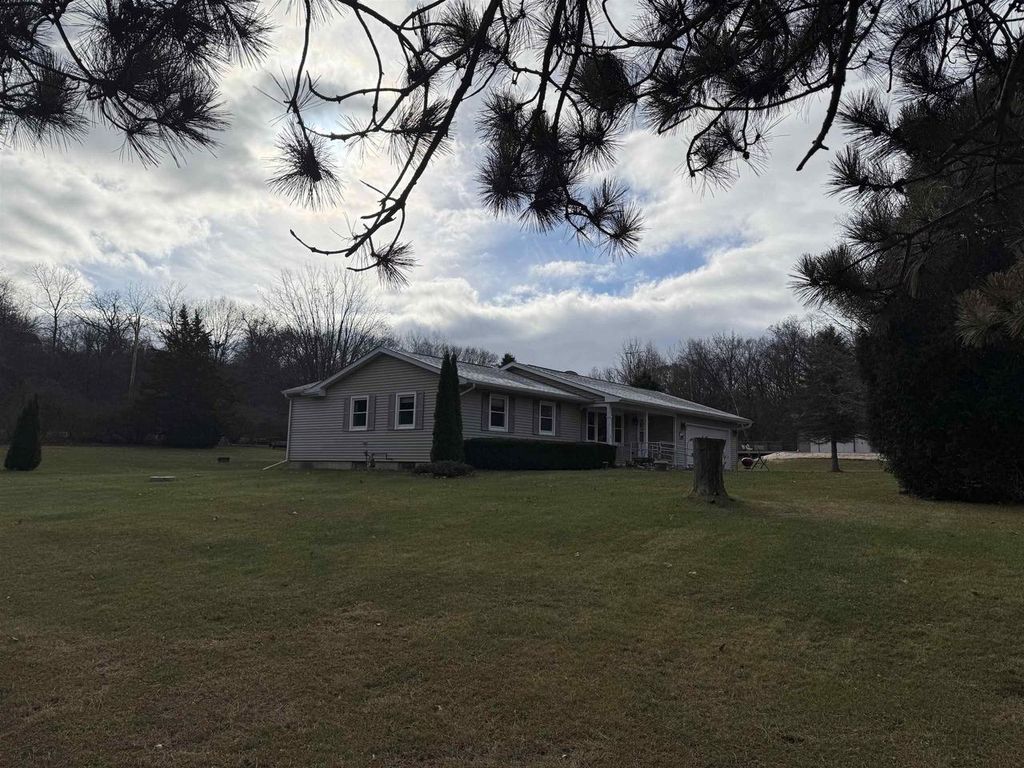 Photo of W7677 Stacey LANE, Whitewater, WI 53190 (MLS # 2013155)