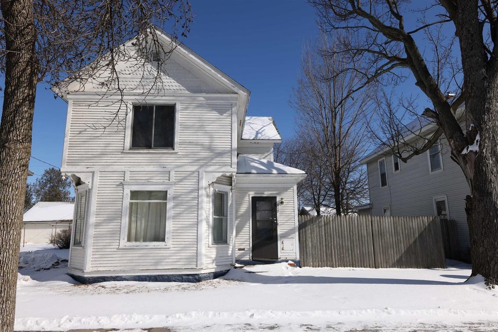 Photo of 617 S 3rd AVENUE, Wausau, WI 54401 (MLS # 22605414)