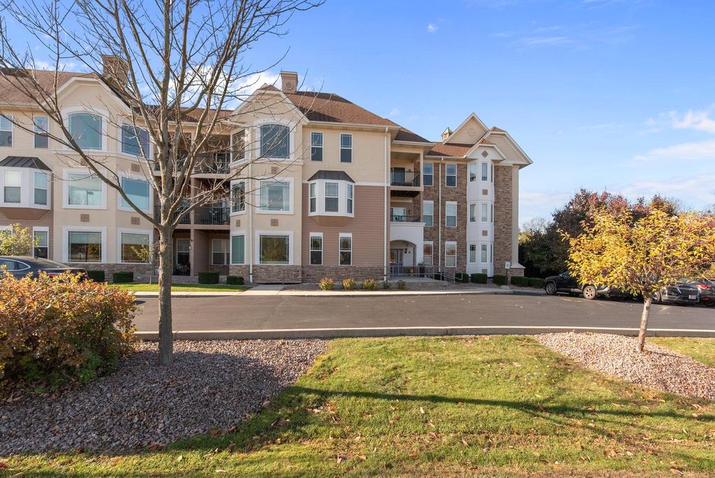 Photo of N74W13737 Appleton AVENUE #107, Menomonee Falls, WI 53051 (MLS # 1940741)