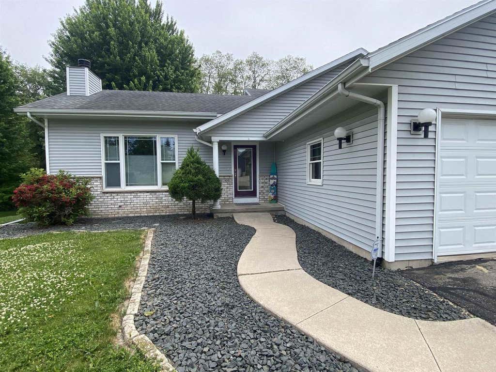 Photo of 102 Dexter DRIVE, Cambria, WI 53923 (MLS # 2025383)
