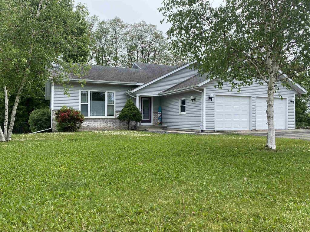 Photo of 102 Dexter DRIVE, Cambria, WI 53923 (MLS # 2025383)
