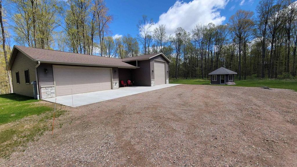 Photo of N1846 Cozy LANE, Antigo, WI 54409 (MLS # 22602034)