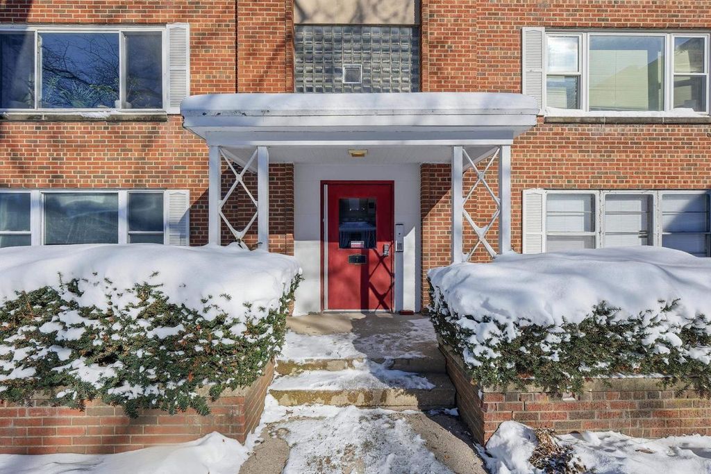 Photo of 7 Sherman TERRACE #6, Madison, WI 53704 (MLS # 2018707)