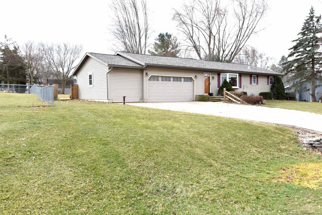 Photo of 3717 Token ROAD, Deforest, WI 53532 (MLS # 2018242)