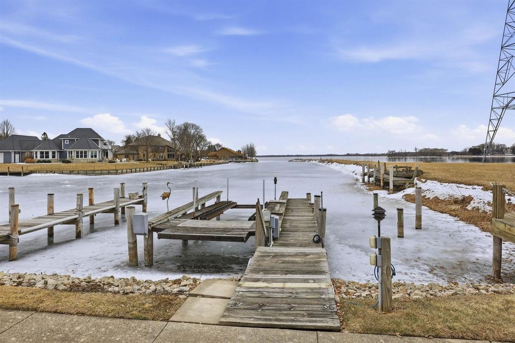 Photo of 195 Captains COURT, Winneconne, WI 54986 (MLS # 50321899)
