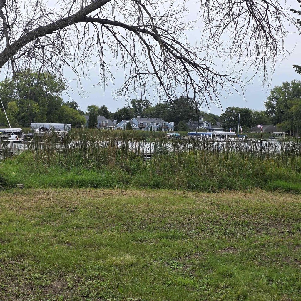 Photo of 5332 Blue Bill Park DRIVE, Madison, WI 53704 (MLS # 2032737)
