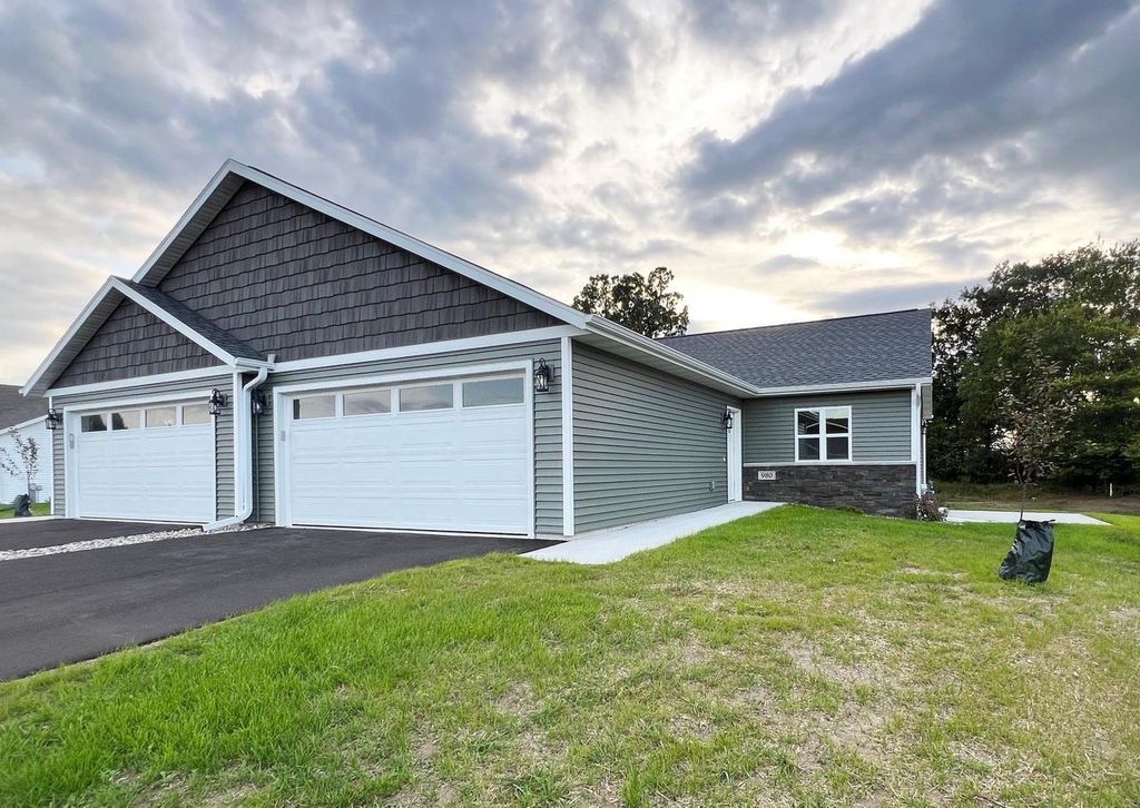 Photo of 980 Morning Star LANE, Plover, WI 54467 (MLS # 22505867)