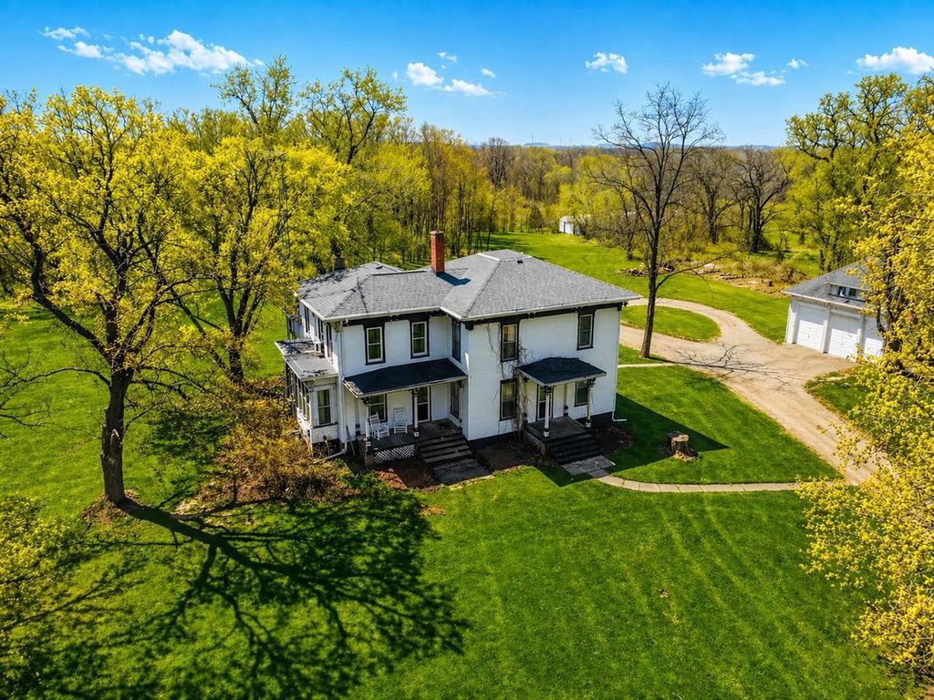 Photo of W6152 W County Road B, Byron, WI 54937 (MLS # 50324389)