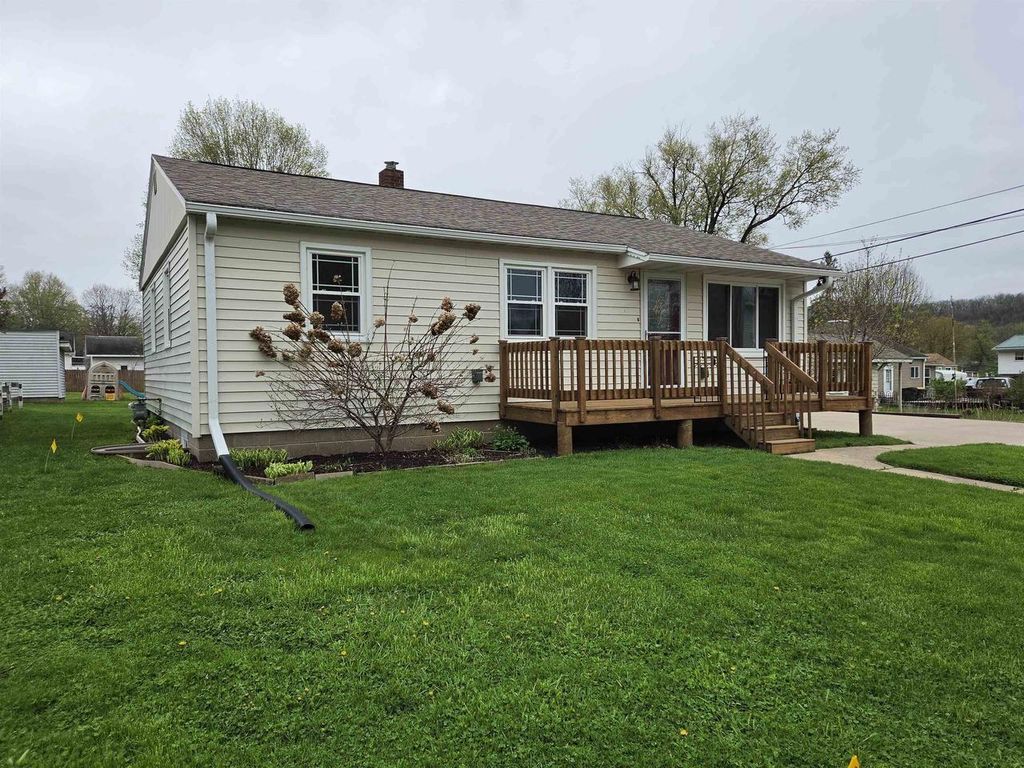 Photo of 165 E 8th STREET, Richland Center, WI 53581 (MLS # 2015559)