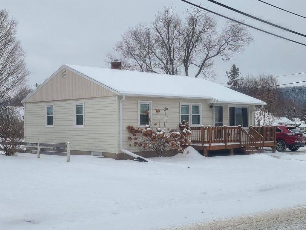 Photo of 165 E 8th STREET, Richland Center, WI 53581 (MLS # 2015559)