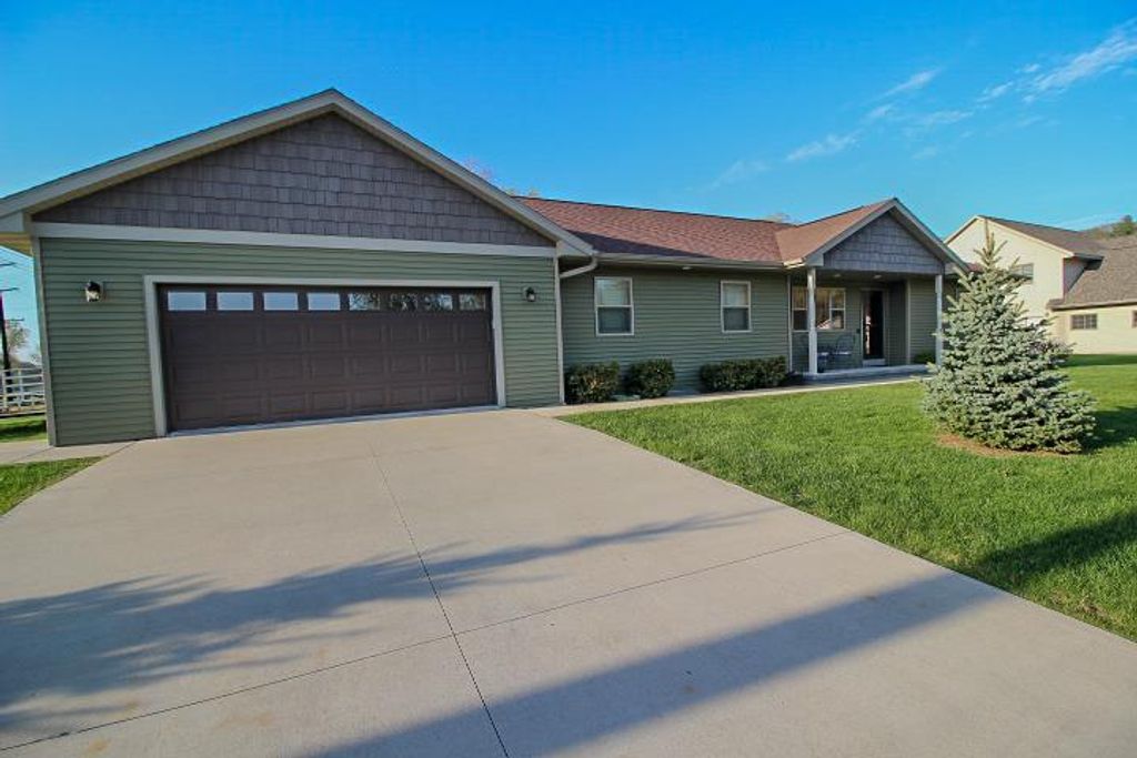 Photo of 101 Doc Mac DRIVE, Boscobel, WI 53805 (MLS # 2021639)