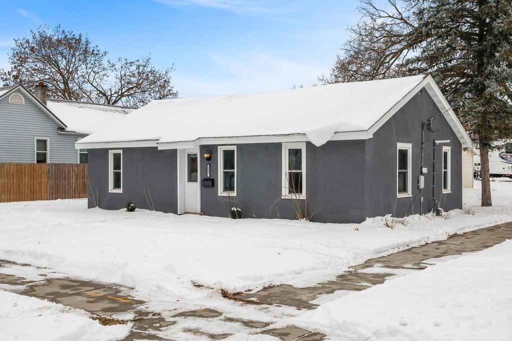 Photo of 2845 Harvey STREET, La Crosse, WI 54603 (MLS # 1945212)