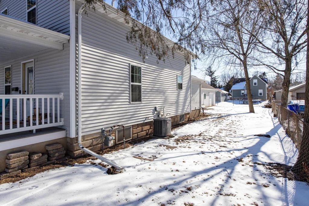 Photo of 1429 E Gunn STREET, Appleton, WI 54915 (MLS # 50320742)
