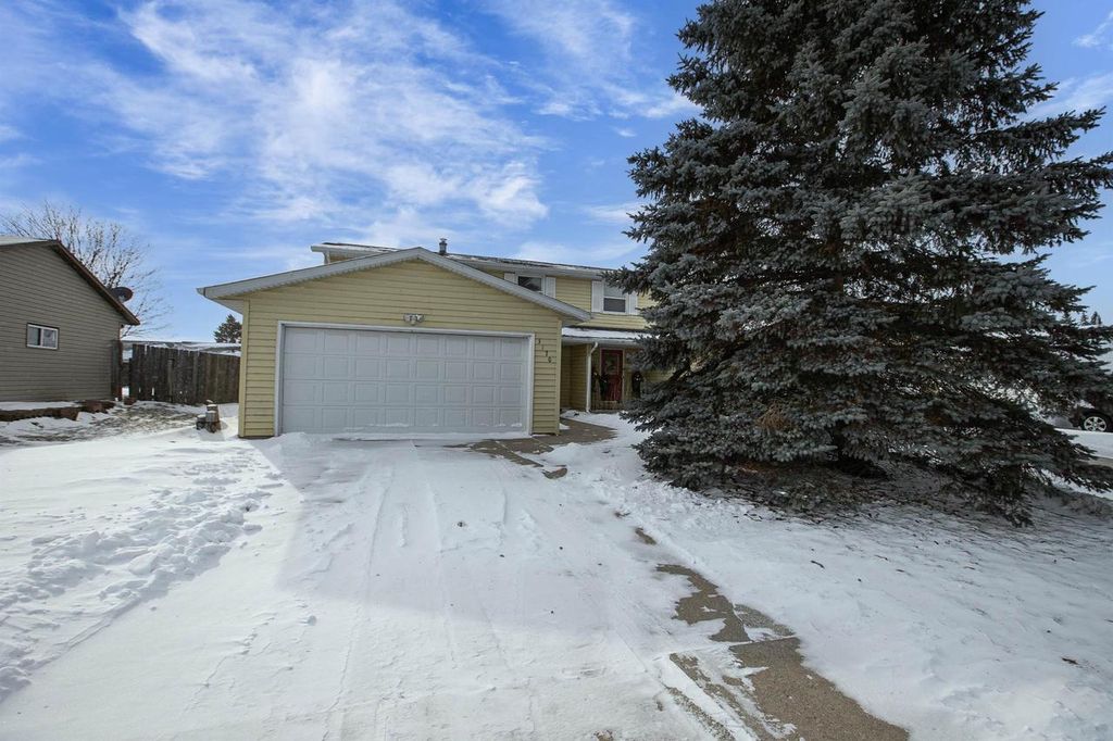 Photo of 3170 Tobermory DRIVE, Green Bay, WI 54311 (MLS # 50320312)