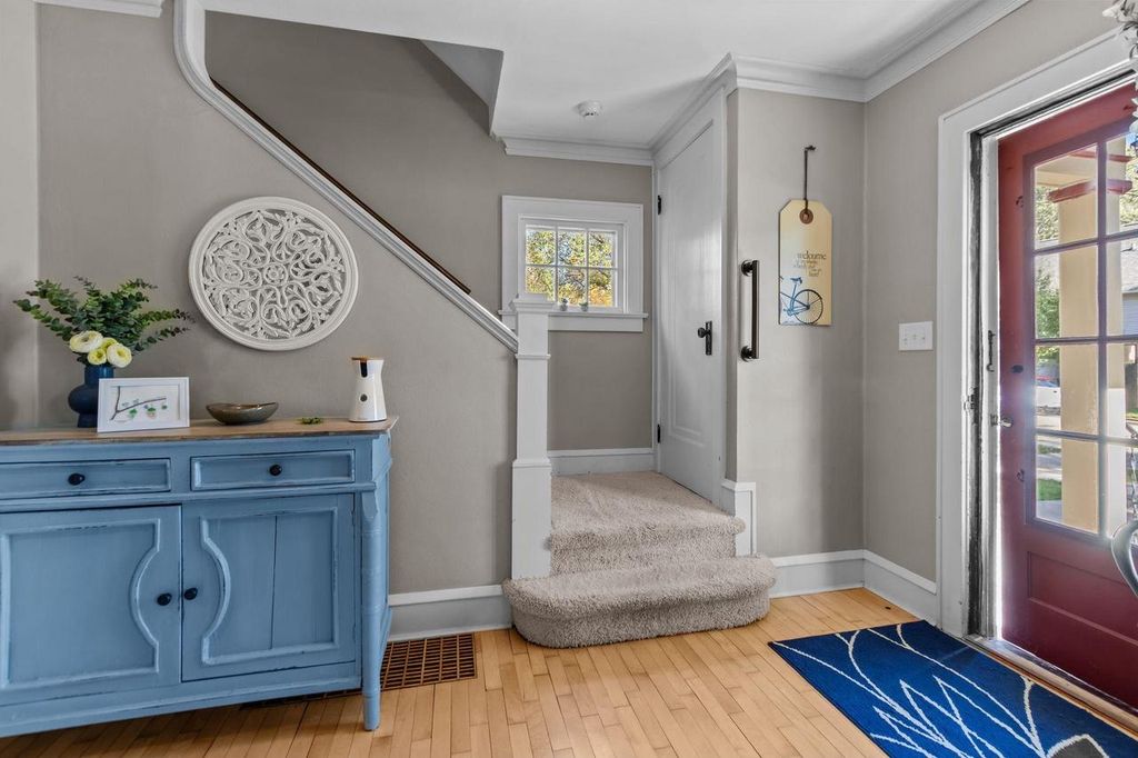 Photo of 511 S Mueller STREET, Appleton, WI 54914 (MLS # 50317350)