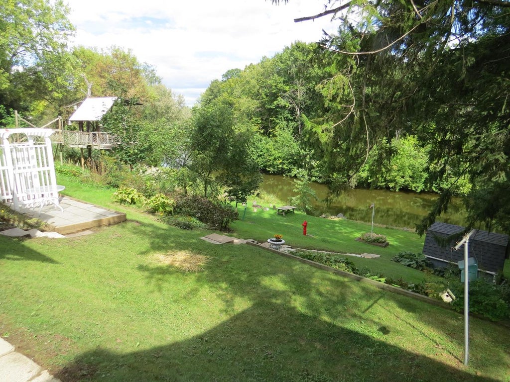 Photo of 205 S Concord AVENUE, Watertown, WI 53094 (MLS # 1986809)