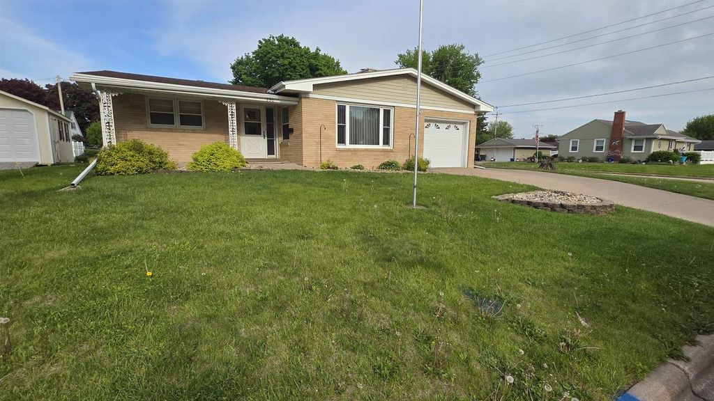 Photo of 350 S Taylor STREET, Lancaster, WI 53813 (MLS # 2023493)