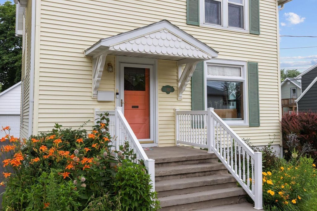 Photo of 120 E Commercial STREET, Appleton, WI 54911 (MLS # 50329909)
