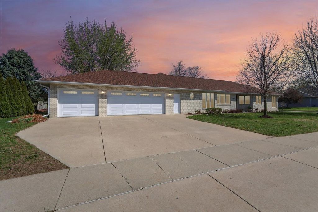 Photo of 1701 Mulberry STREET, Sauk City, WI 53583 (MLS # 2020861)