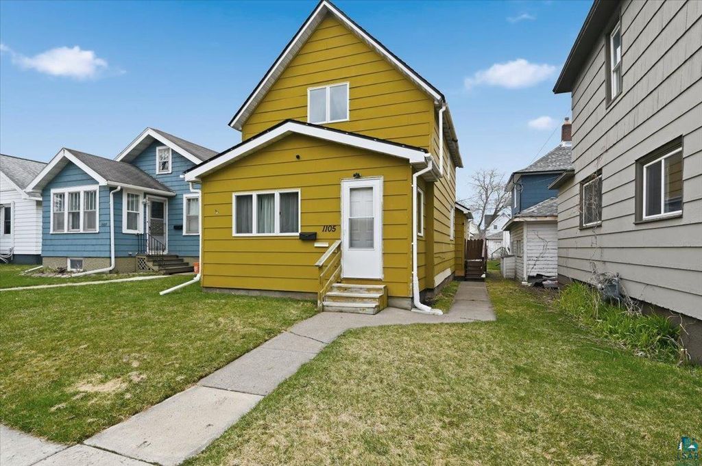 Photo of 1105 Weeks AVENUE, Superior, WI 54880 (MLS # 6124885)