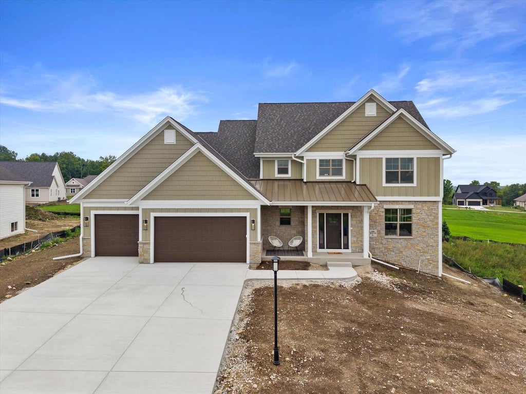 Photo of N66W21349 Sweet Clover DRIVE, Menomonee Falls, WI 53051 (MLS # 1976146)