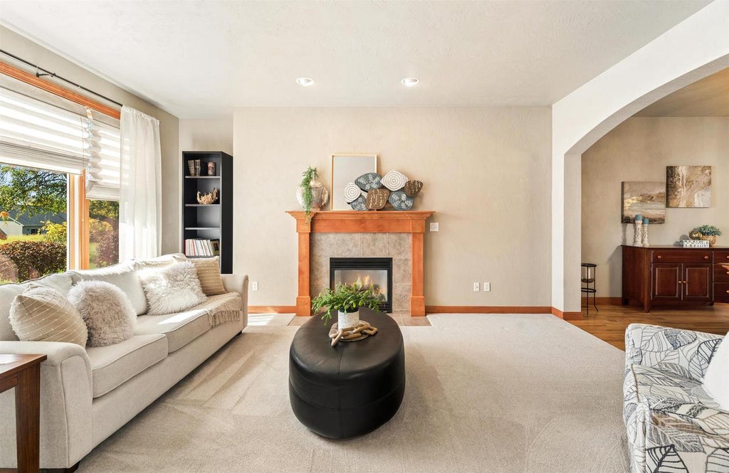 Photo of 2993 Georgetown PLACE, Menasha, WI 54952 (MLS # 50334252)