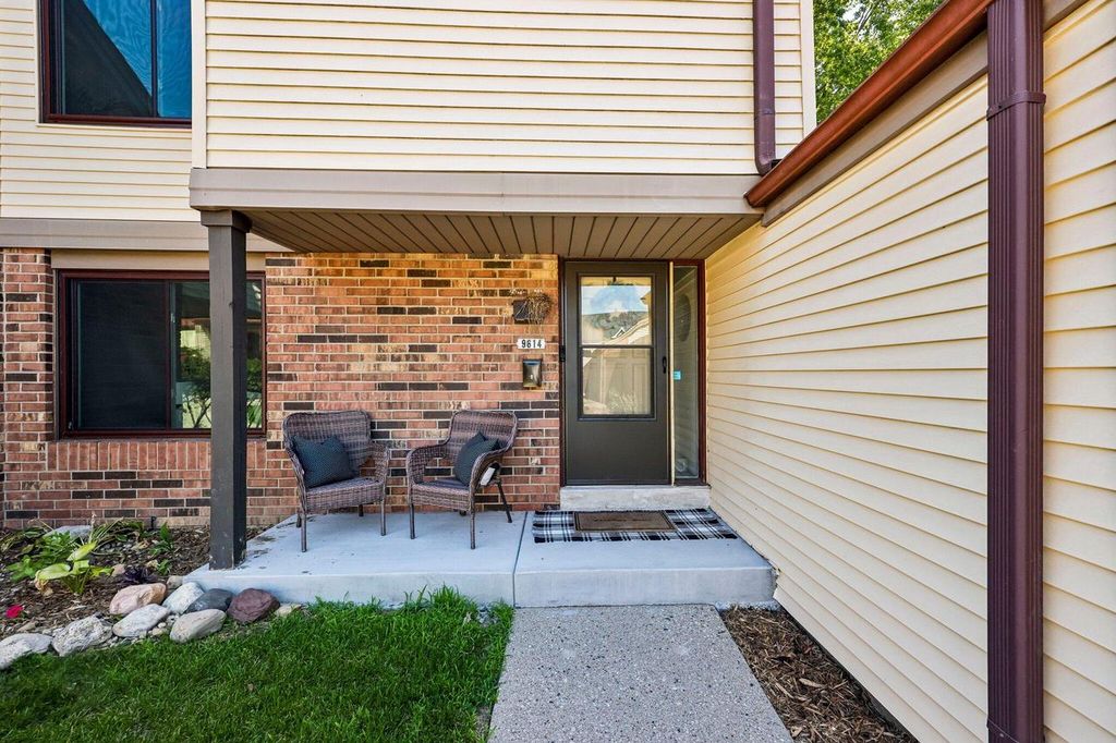 Photo of 9614 W Bradley ROAD, Milwaukee, WI 53224 (MLS # 1970122)