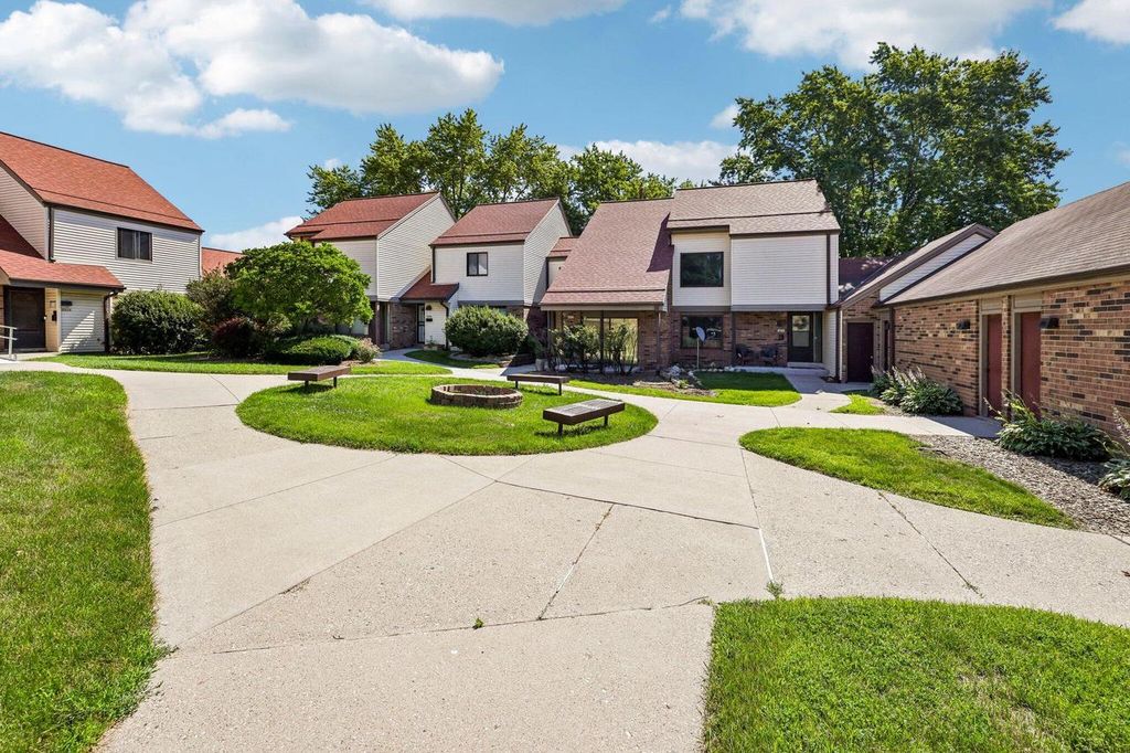 Photo of 9614 W Bradley ROAD, Milwaukee, WI 53224 (MLS # 1970122)