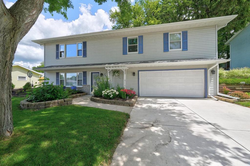 Photo of 760 Scott STREET, Oregon, WI 53575 (MLS # 2026707)