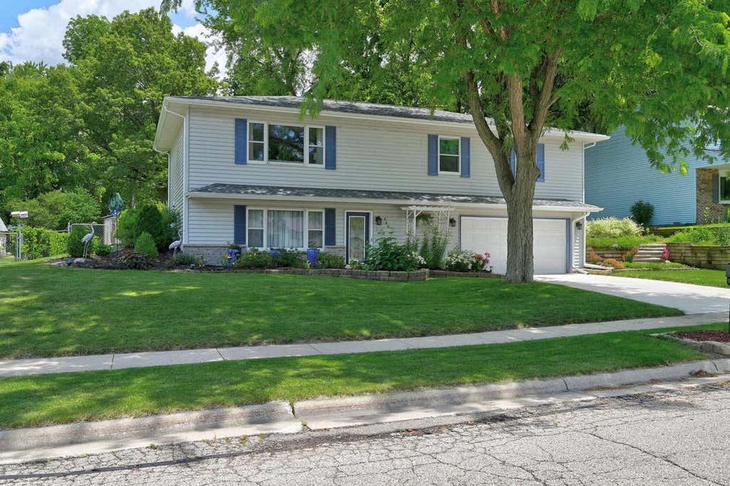 Photo of 760 Scott STREET, Oregon, WI 53575 (MLS # 2026707)