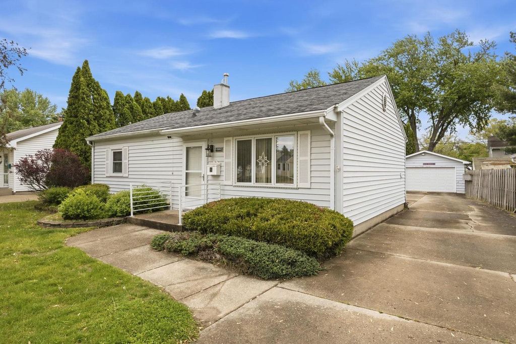 Photo of 1647 Cleveland STREET, Beloit, WI 53511 (MLS # 2023167)