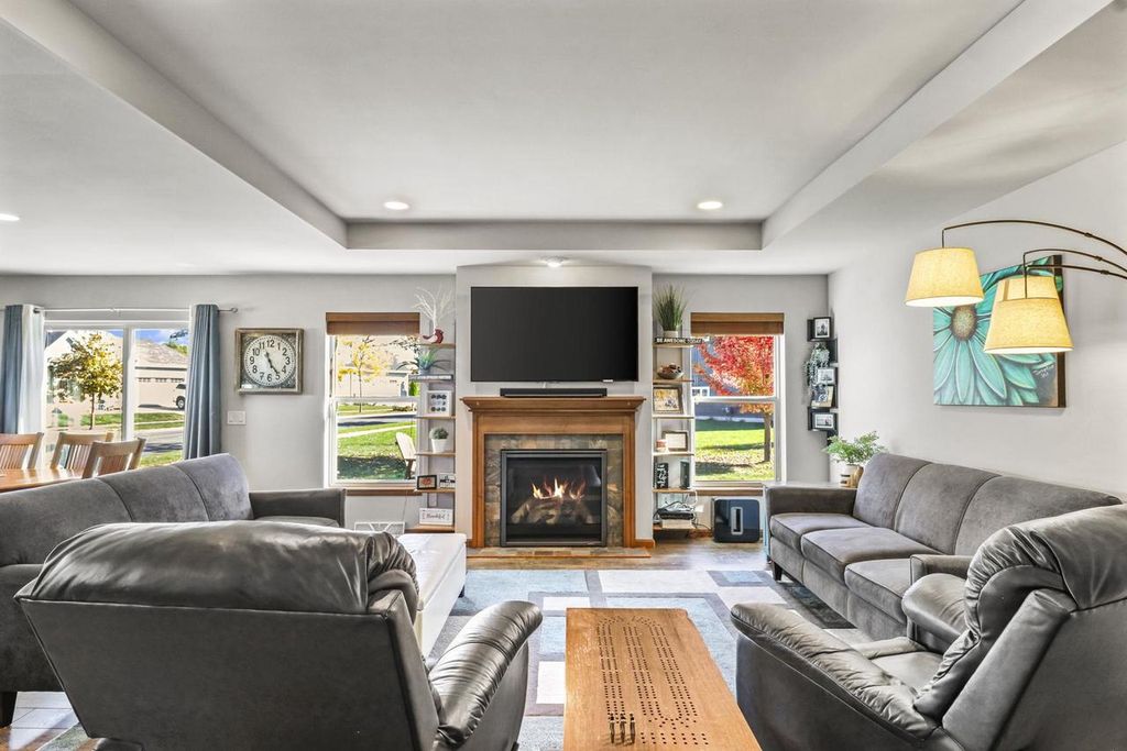 Photo of 4501 Bellingrath STREET, Mcfarland, WI 53558 (MLS # 2011139)