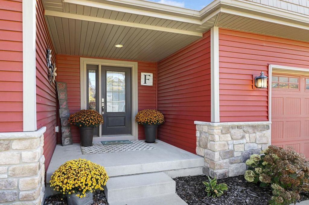 Photo of 4501 Bellingrath STREET, Mcfarland, WI 53558 (MLS # 2011139)