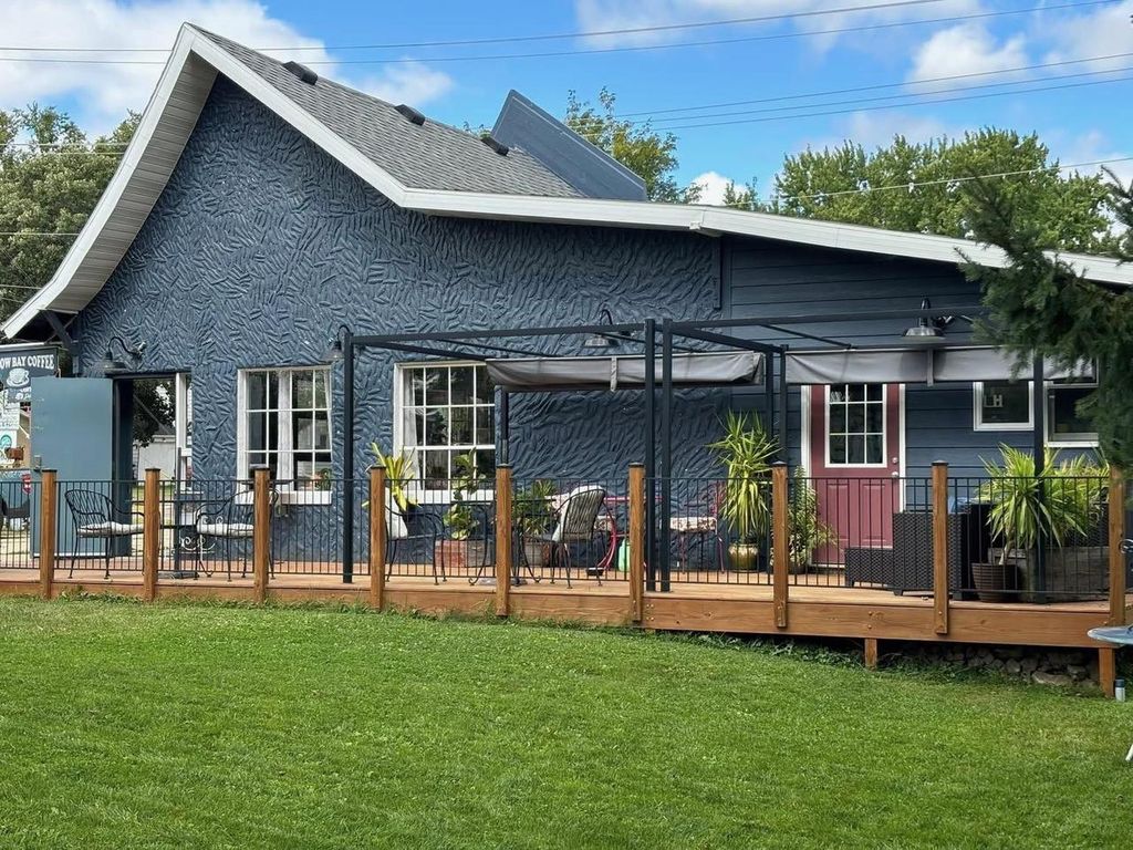 Photo of 510 S Madison STREET, Evansville, WI 53536 (MLS # 2021796)