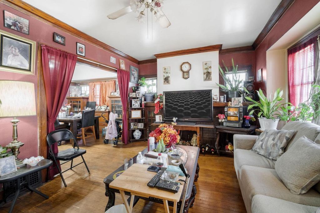 Photo of 3906 N 6th STREET #3908, Milwaukee, WI 53212 (MLS # 1947464)