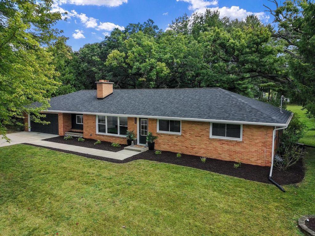 Photo of 1199 Rolling LANE, Lake Geneva, WI 53147 (MLS # 1936779)