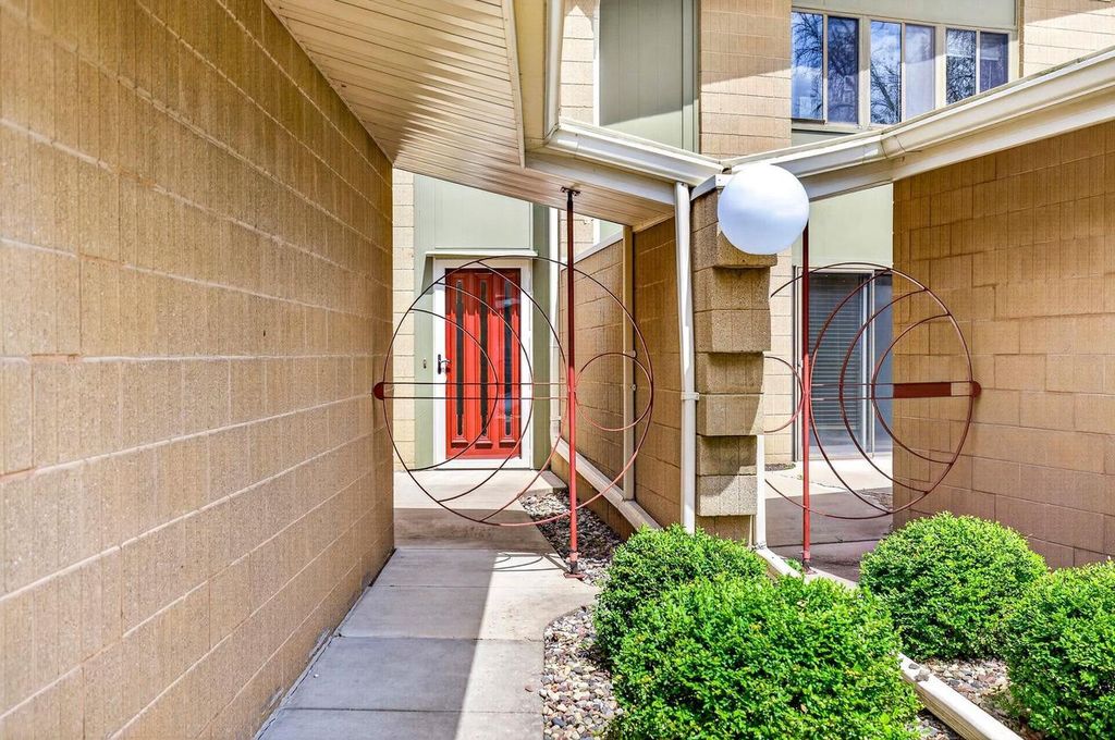 Photo of 1237 W Nicolet Cercle CIR, Appleton, WI 54914 (MLS # 50324846)