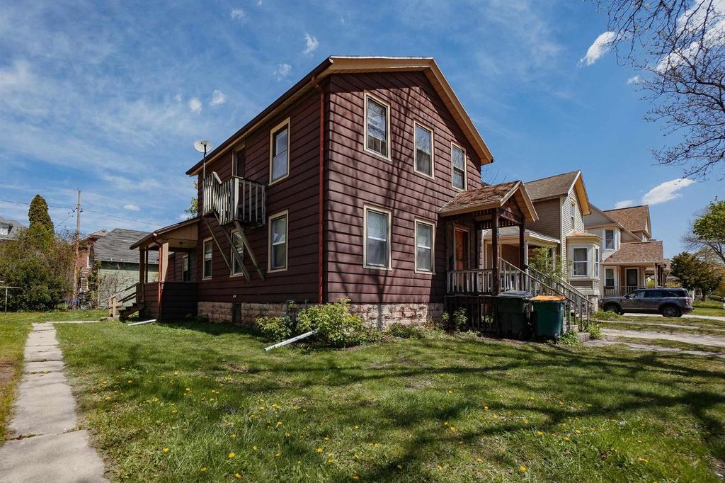 Photo of 153 E 2nd STREET, Fond Du Lac, WI 54935 (MLS # 50325197)