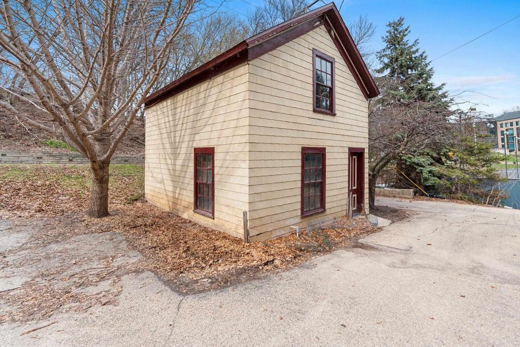 Photo of 301 E Water STREET, Appleton, WI 54911 (MLS # 50323642)