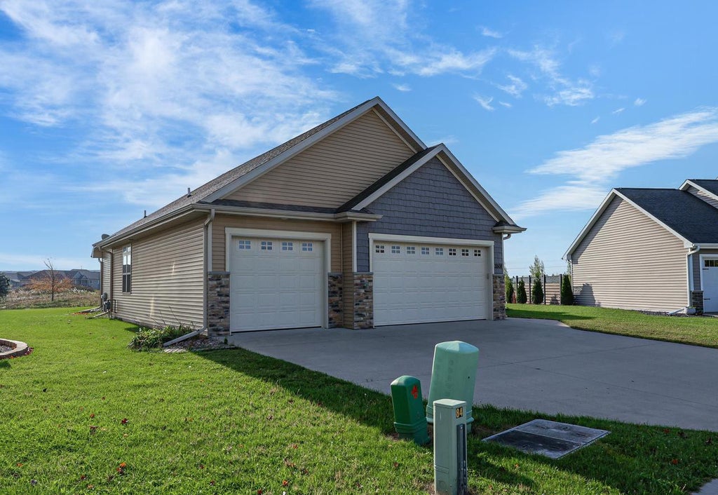 Photo of 3508 Tulip TRAIL, Appleton, WI 54913 (MLS # 50334963)