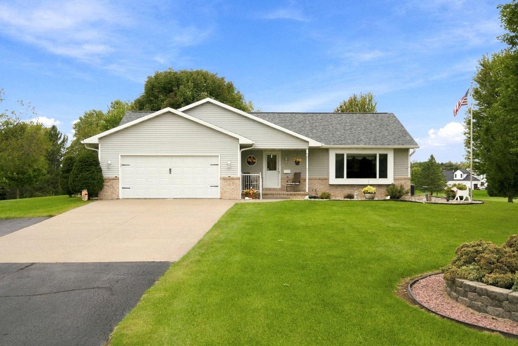 Photo of N1203 Crandon COURT, Greenville, WI 54942 (MLS # 50333023)