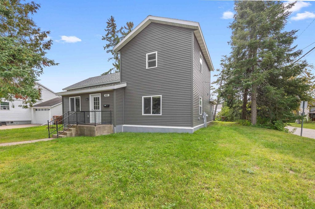 Photo of 601 Fifth AVENUE, Stevens Point, WI 54481 (MLS # 22604646)