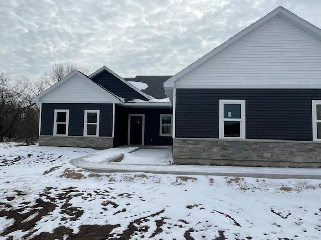 Photo of 190 Deerrun DRIVE, Fall River, WI 53932 (MLS # 2020053)