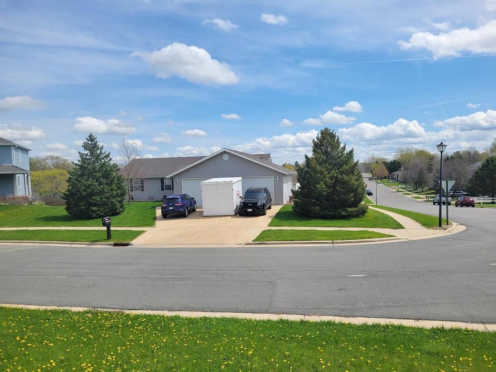 Photo of 511 Island View CIRCLE, Hustisford, WI 53034 (MLS # 50324210)