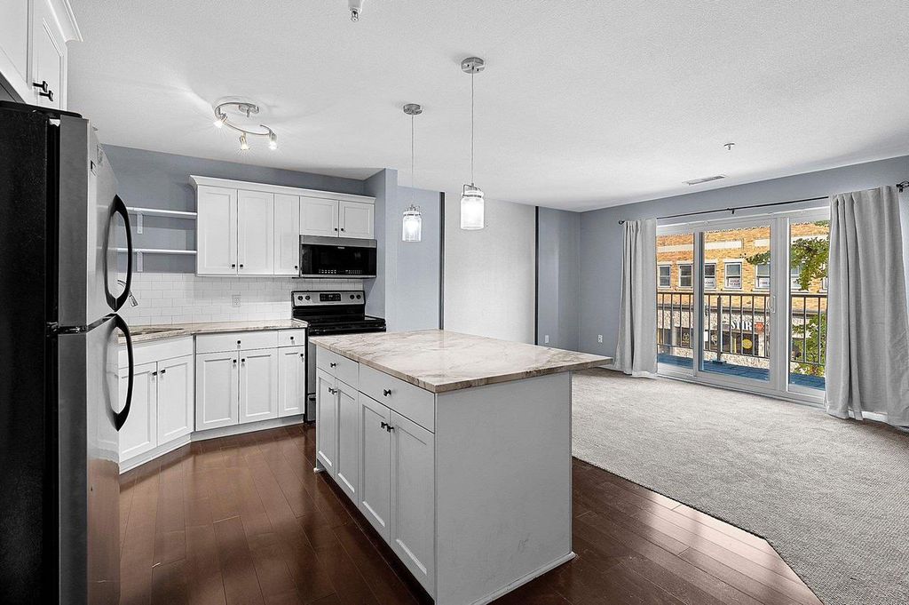 Photo of 118 S Washington STREET #226A, Green Bay, WI 54301 (MLS # 50317855)