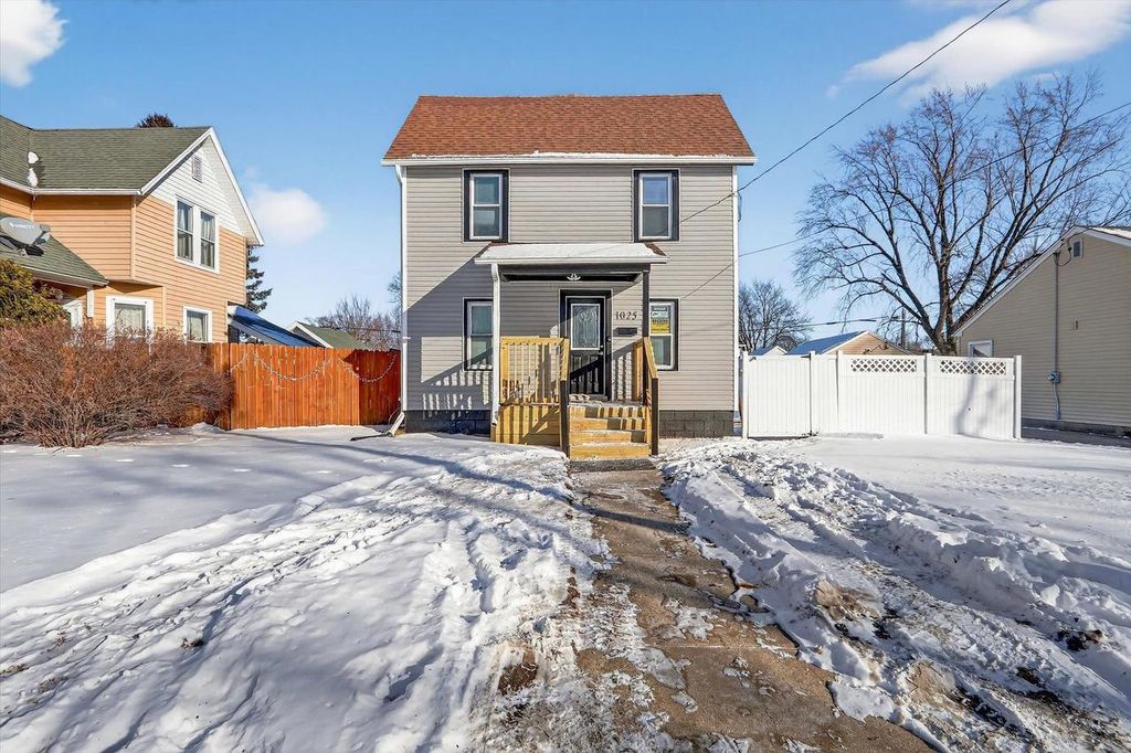 Photo of 1025 10th STREET, Beloit, WI 53511 (MLS # 2015619)