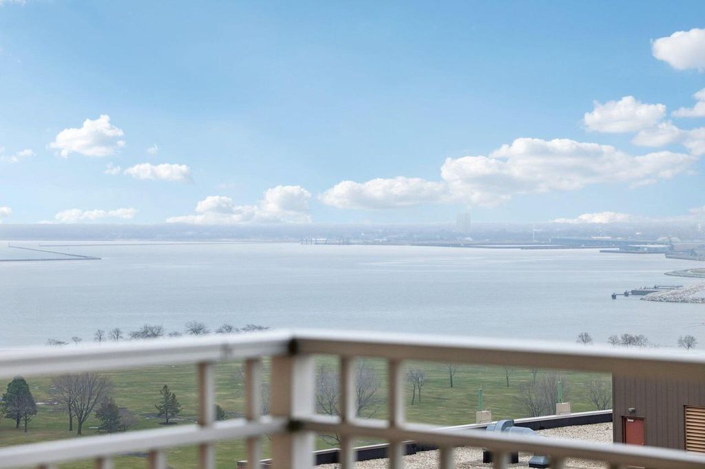 Photo of 1522 N Prospect AVENUE #901, Milwaukee, WI 53202 (MLS # 1957627)